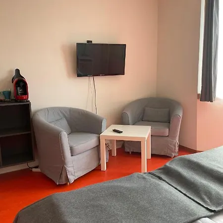 Sovea - Braunau Отель *